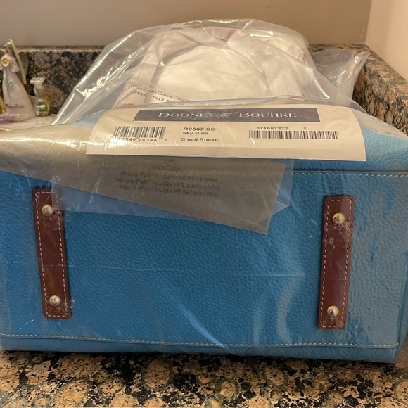 Dooney & Bourke Russel Sky Blue R0567 SB. Retail 398.00 Leather NWT - Picture 8 of 11